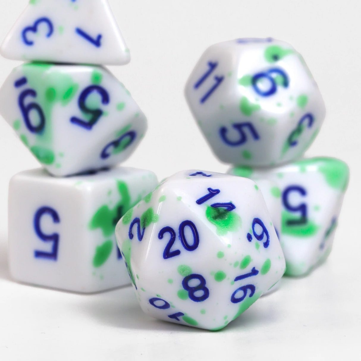 Die Hard Dice: 7pc RPG Set - Color Spray - Green