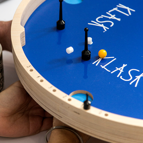 Klask 4 Player Game