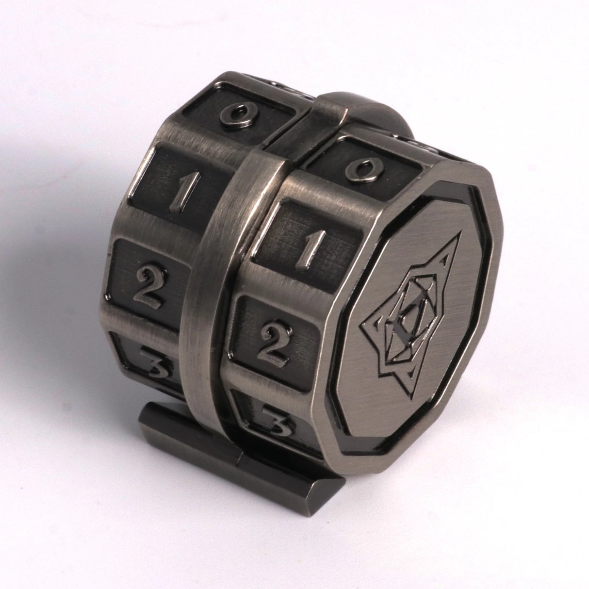 Die Hard Dice: V2 LifeLink Counter - Battleworn Silver