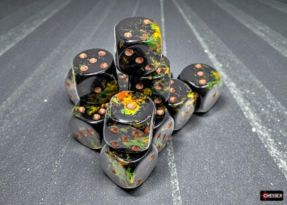 Chessex: Brush Deep Fores/Gold 16mm D6 Dice Block (12)